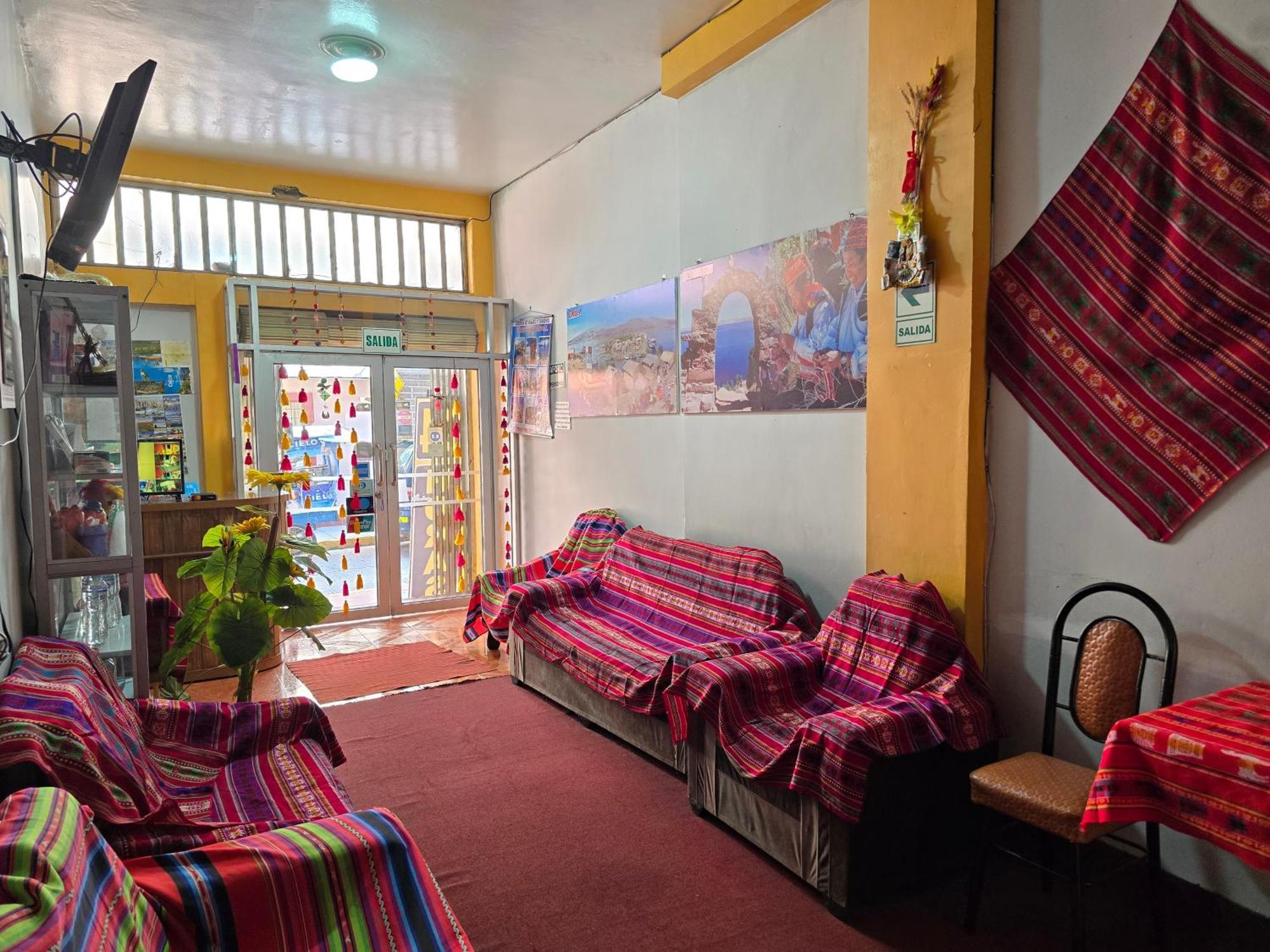 Hostal Acuarius Puno Exteriér fotografie